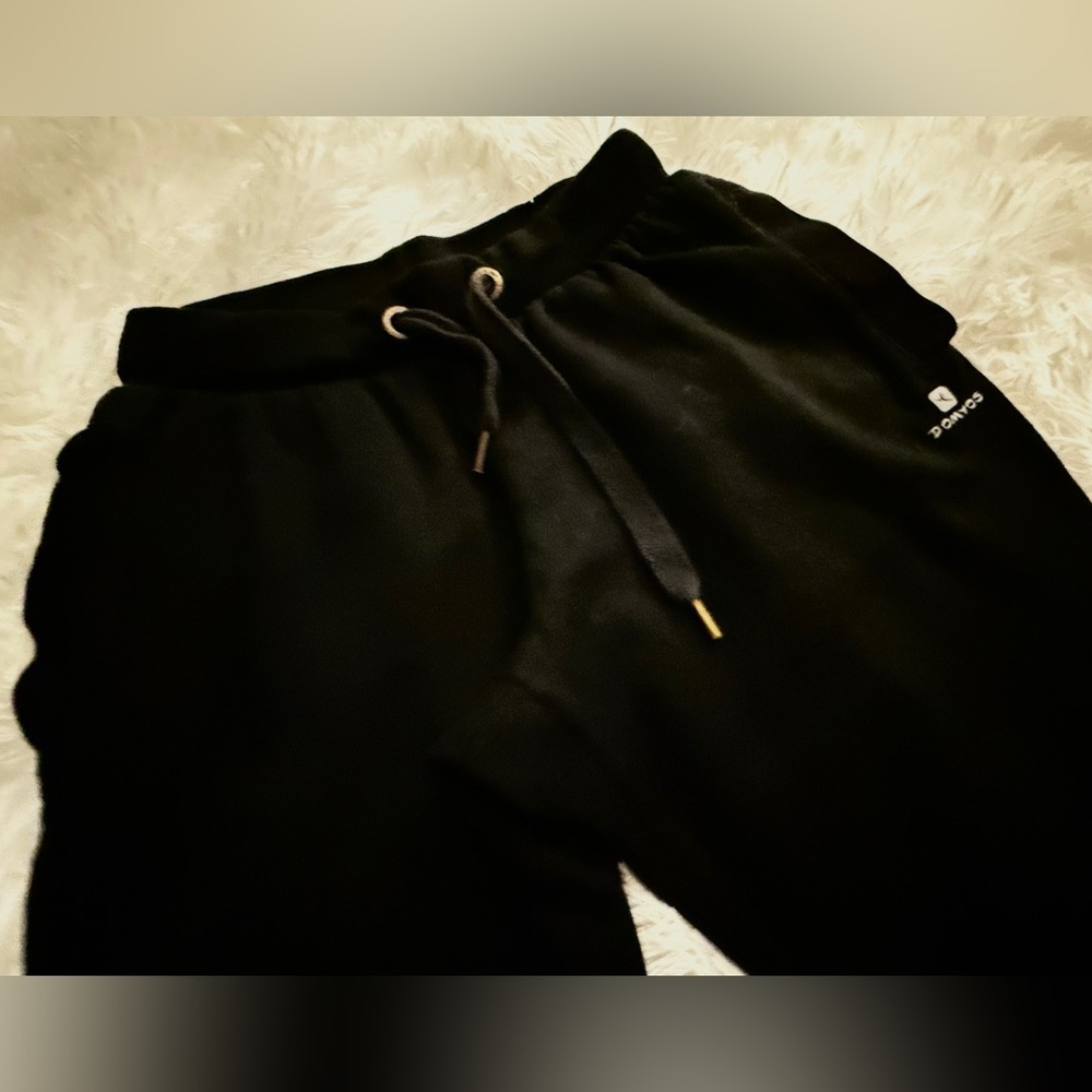 🔴SOLD🔴Black Decathlon Jogger Pants by Domyos